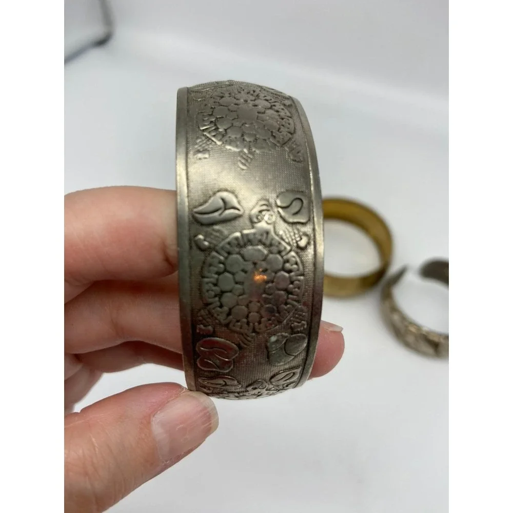 Set of 3 Vintage Boho Cuff Bracelets‎ Ornate Floral Leaf Gold Tone Silver Tone